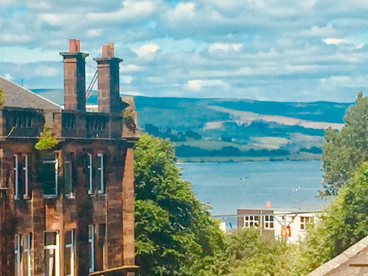 The Lion'S Den On Royal Street Apartment Gourock Exterior foto