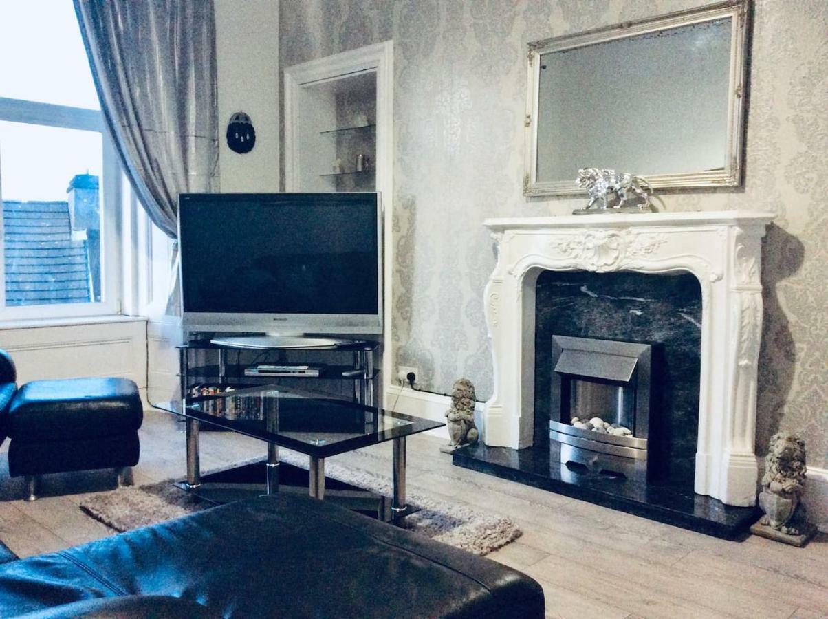 The Lion'S Den On Royal Street Apartment Gourock Exterior foto